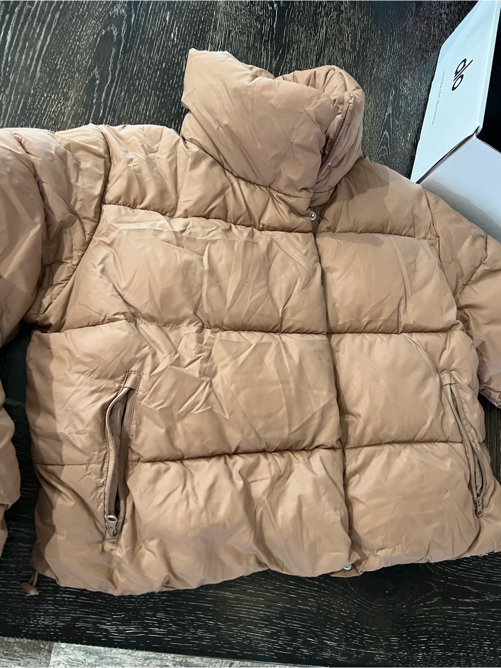 ALO Yoga Gold Rush Puffer Jacket color Toasted Almond Size M